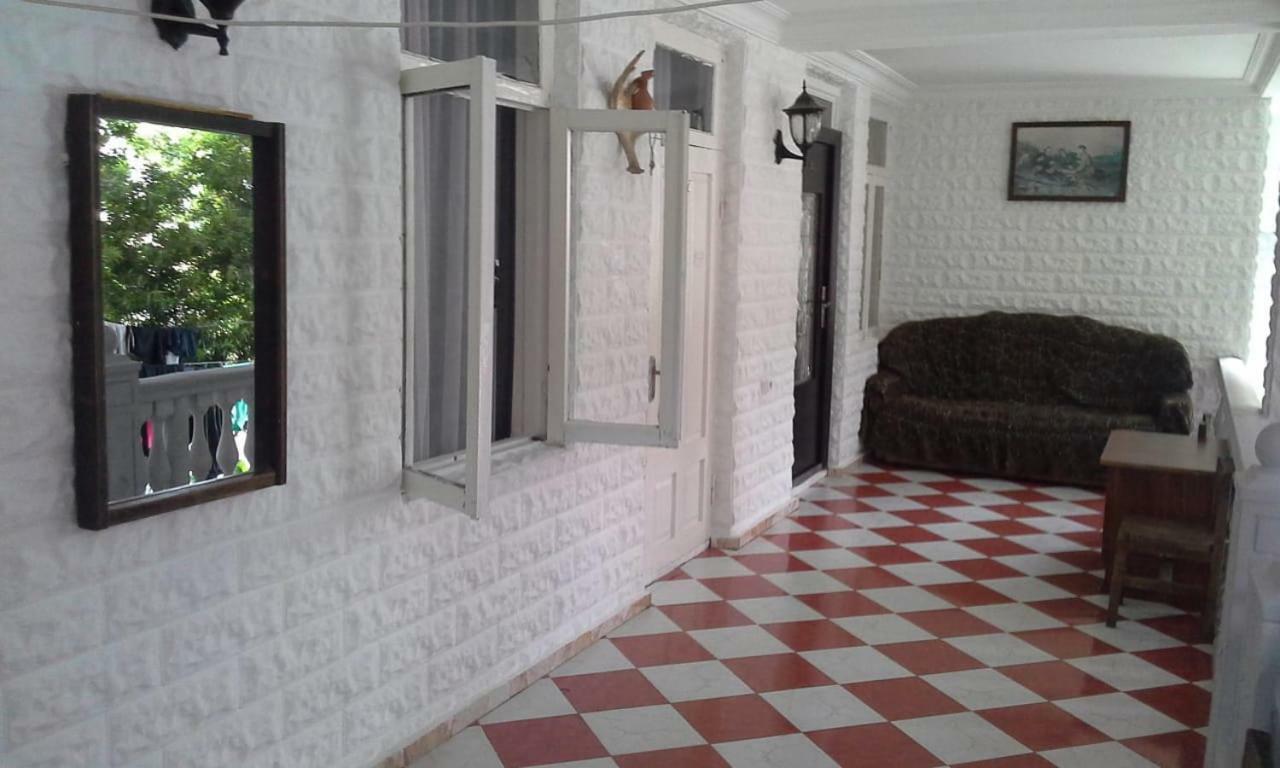 Hotel Twins à Kobuleti Extérieur photo
