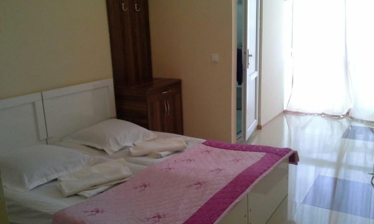 Hotel Twins à Kobuleti Extérieur photo