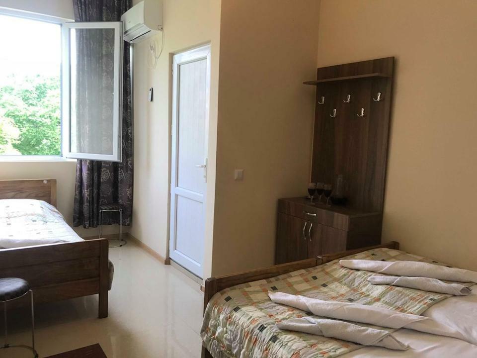 Hotel Twins à Kobuleti Extérieur photo