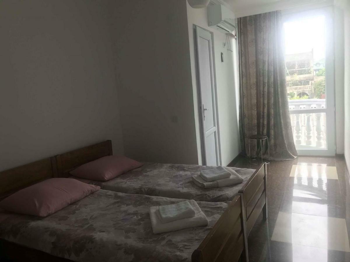Hotel Twins à Kobuleti Extérieur photo